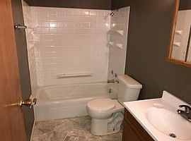 3535 N Main St Davenport in Davenport, IA (Photo 2 of 3)