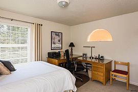 Masterly Designed 4 Bedroom Home in Eugene, OR (Photo 9 of 12)