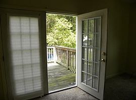 204 E 24th St, Covington, Ky 41014 1 Bed 1 Bath -- Sqft in Covington, KY (Photo 3 of 8)