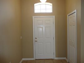 Single Family Home For Rent in Leesburg, FL (Photo 2 of 12)