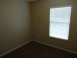 Single Family Home For Rent in Orange Park, FL (Photo 10 of 12)