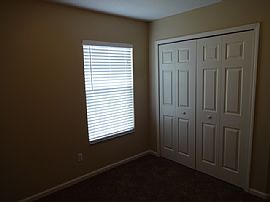 Single Family Home For Rent in Orange Park, FL (Photo 9 of 12)