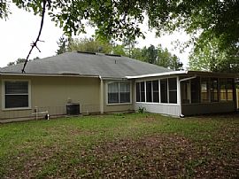 Single Family Home For Rent in Jacksonville, FL (Photo 12 of 12)