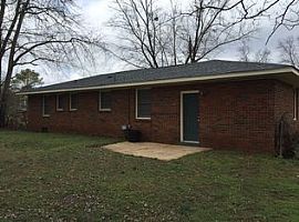 3012 Thurman Rd Sw, Huntsville, Al 35805 3beds 1.5baths 1,250sq in Huntsville, AL (Photo 8 of 9)