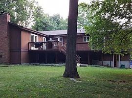 3 Beds 2.5 Baths in Airmont, Ny in Airmont, NY (Photo 2 of 7)