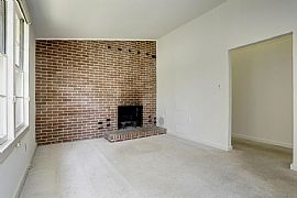 Serene 4 Bedroom Home in Woodley Park in Washington, DC (Photo 2 of 10)