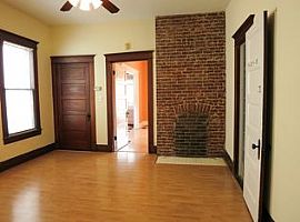 1536 Quadrant Ave, Louisville, Ky 40205 1 Bed 1 Bath 980 Sqft in Louisville, KY (Photo 3 of 10)