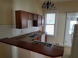 1536 Quadrant Ave, Louisville, Ky 40205 1 Bed 1 Bath 980 Sqft in Louisville, KY (Photo 8 of 10)