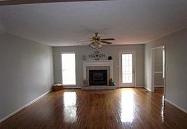 2912 Beringer Dr, Fayetteville, Nc 28306 5 Beds 3 Baths 2,800 S in Fayetteville, NC (Photo 5 of 7)