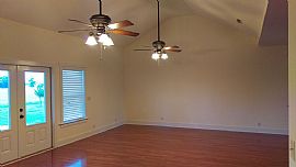 Beautiful 3 Bedroom Home in Headland, AL (Photo 2 of 10)