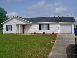 3 Beds 2 Baths 1,104 Sqft in Boaz, AL (Photo 7 of 9)
