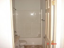 Cozy 3 Bedroom Home in North Pole, AK (Photo 10 of 11)