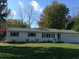 3 Beds 1 Bath in Pittsford, Ny in Pittsford, NY (Photo 2 of 10)