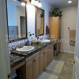 Single Family Home For Rent  in Scottsdale, AZ (Photo 4 of 5)