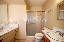 Single Family Home For Rent  in Phoenix, AZ (Photo 5 of 9)