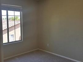 3 Beds 2.5 Baths in Chandler, AZ (Photo 12 of 12)