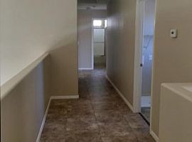 3 Beds 2.5 Baths in Chandler, AZ (Photo 6 of 12)