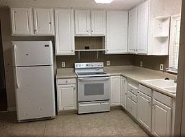 213 El Ogden Dr, Wilmington, Nc 28411 3 Beds 2 Baths 1,520 Sqft in Wilmington, NC (Photo 4 of 4)