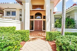 Custom Designed Shear Home in Miami, FL (Photo 11 of 12)