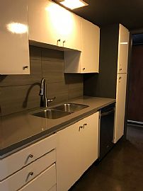 Newly Available Modern Remodeled 1 Bedroom Condo in Prestigious in Phoenix, AZ (Photo 11 of 11)