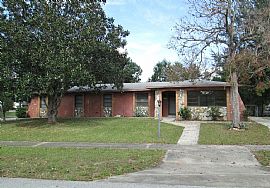 2335 W Nautilus Dr, Citrus Springs, Fl 34434 in Citrus Springs, FL