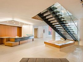  Pet-Friendly Rental Residence with Stunning Views of The Washi in Washington, DC (Photo 5 of 12)