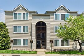 Garden-Style Apartments to Sprawling Three-Bedroom Townhomes.  in Bear, DE (Photo 4 of 12)