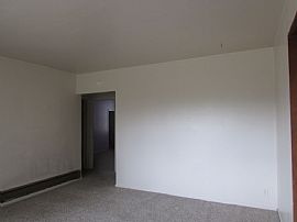 Beautiful Two Bedroom One Bath Home with a Bonus Room in Pocatello, ID (Photo 5 of 12)