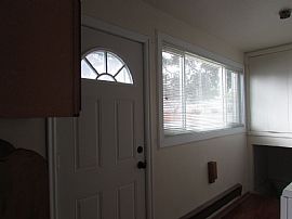 Beautiful Two Bedroom One Bath Home with a Bonus Room in Pocatello, ID (Photo 8 of 12)