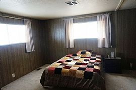 2 Beds 2 Baths in Hemet, CA (Photo 12 of 12)