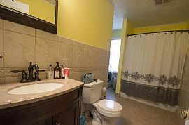 3 Beds 1 Bath in South Burlington, VT (Photo 4 of 9)