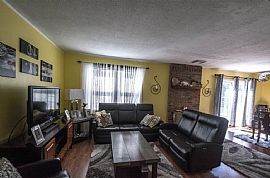 3 Beds 1 Bath in South Burlington, VT (Photo 6 of 9)