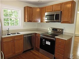 Totally Renovated Home in New London, CT (Photo 8 of 12)