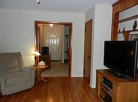 202 Valley View Dr, Warner Robins, Ga 31088 3 Beds 2 Baths 1,49 in Warner Robins, GA (Photo 5 of 10)