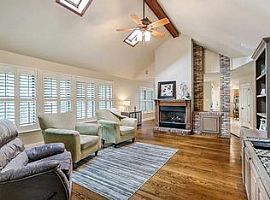 310 Evergreen Dr, Mandeville, La 70471 4 Beds 2.5 Baths 2,323 S in Mandeville, LA (Photo 7 of 11)