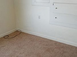 119 15th Ave N, Nampa, Id 83687 2 Beds 1 Bath 996 Sqft in Nampa, ID (Photo 4 of 9)