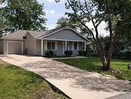 304 S Jefferson St, Spring Hill, Ks 66083 3 Beds 1 Bath 1,200 S in Spring Hill, KS