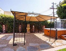 1920'S Georgian Colonial. in Los Angeles, CA (Photo 4 of 9)