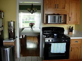 Check Out This Newly Remodeled 3 Bedroom in Peoria, IL (Photo 3 of 4)