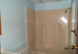 110 Woodbrook Dr, Midway Park, Nc 28544 3 Beds 2 Baths 1,251 Sq in Midway Park, NC (Photo 7 of 8)