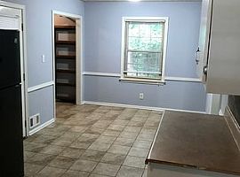 3102 S Oak Ct Se, Conyers, Ga 30094 3 Beds 2 Baths 1,399 Sqft in Conyers, GA (Photo 5 of 10)