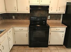 3102 S Oak Ct Se, Conyers, Ga 30094 3 Beds 2 Baths 1,399 Sqft in Conyers, GA (Photo 9 of 10)