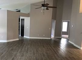 10610 Huntridge Rd, Orlando, Fl 32825 3 Beds 2 Baths 1,297 Sqft in Orlando, FL (Photo 5 of 8)