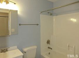 118 Mossbark Ln, Chapel Hill, Nc 27514 3 Beds 2 Baths 1,370 Sqf in Chapel Hill, NC (Photo 10 of 10)