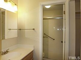 118 Mossbark Ln, Chapel Hill, Nc 27514 3 Beds 2 Baths 1,370 Sqf in Chapel Hill, NC (Photo 9 of 10)