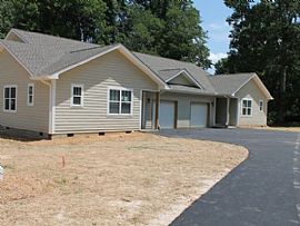 505 Brooklyn Ave, Hendersonville, Nc 28792 3 Beds 2.5 Baths 1,5 in Hendersonville, NC