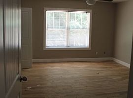 505 Brooklyn Ave, Hendersonville, Nc 28792 3 Beds 2.5 Baths 1,5 in Hendersonville, NC (Photo 2 of 12)