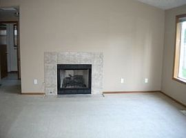 2996 Se 26th St, Gresham, Or 97080 3 Beds 2 Baths 1,320 Sqft in Gresham, OR (Photo 2 of 11)