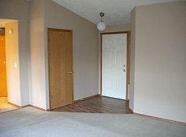 2996 Se 26th St, Gresham, Or 97080 3 Beds 2 Baths 1,320 Sqft in Gresham, OR (Photo 3 of 11)