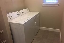 20371 Sonata Way, Bend, Or 97702 3 Beds 2 Baths 1,503 Sqft in Bend, OR (Photo 7 of 8)